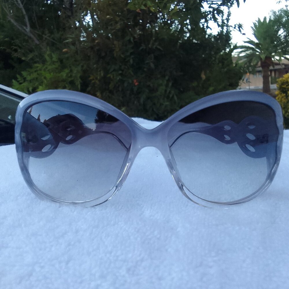 Bundle Artistic Well-Designed Quality Sunglass&Fa… - image 2